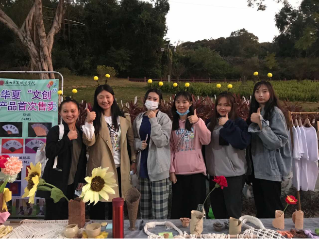 1612326503812091569.png blob.png