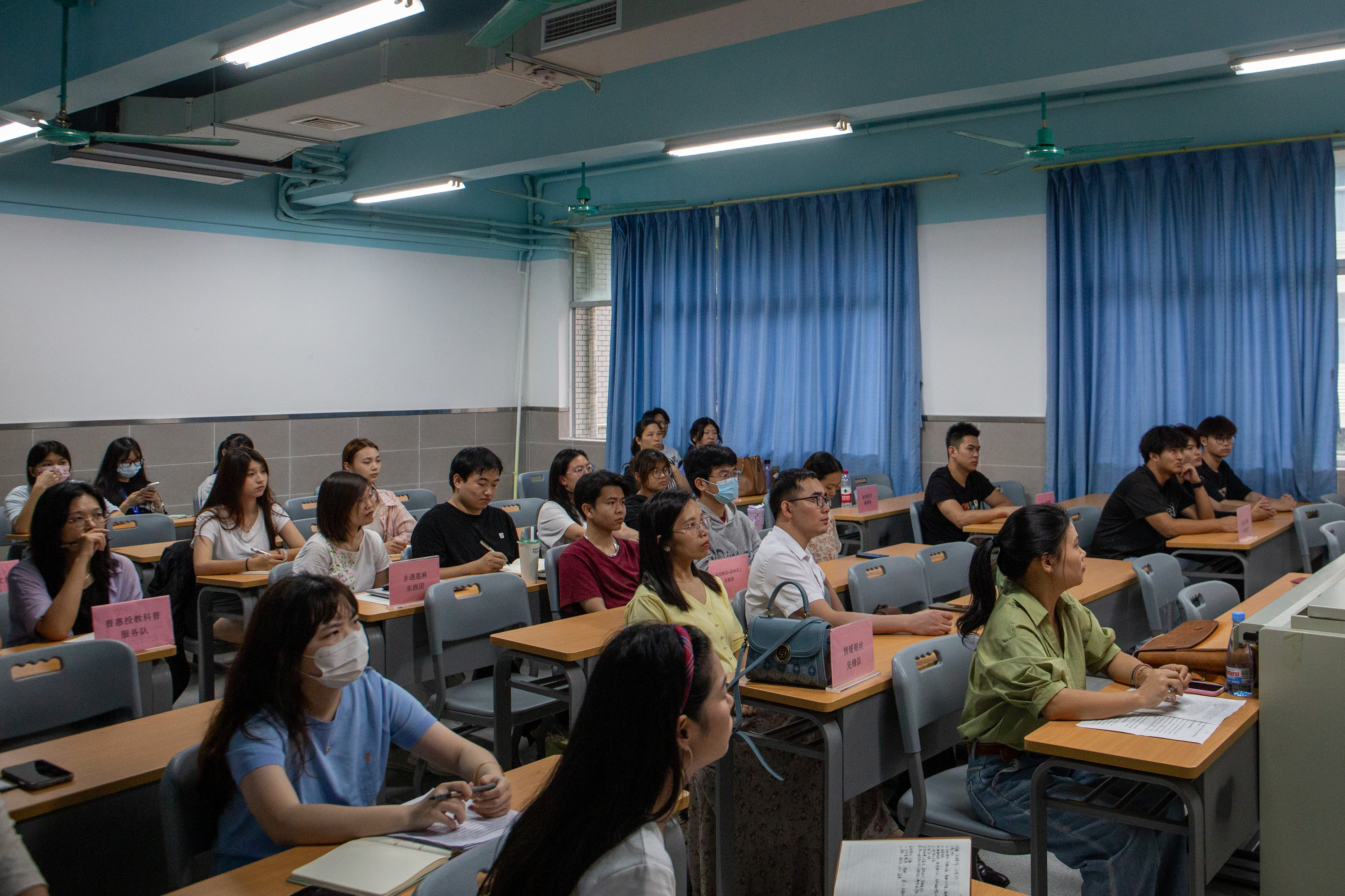 1714388379640032705.jpg 1714388379640032705.jpg