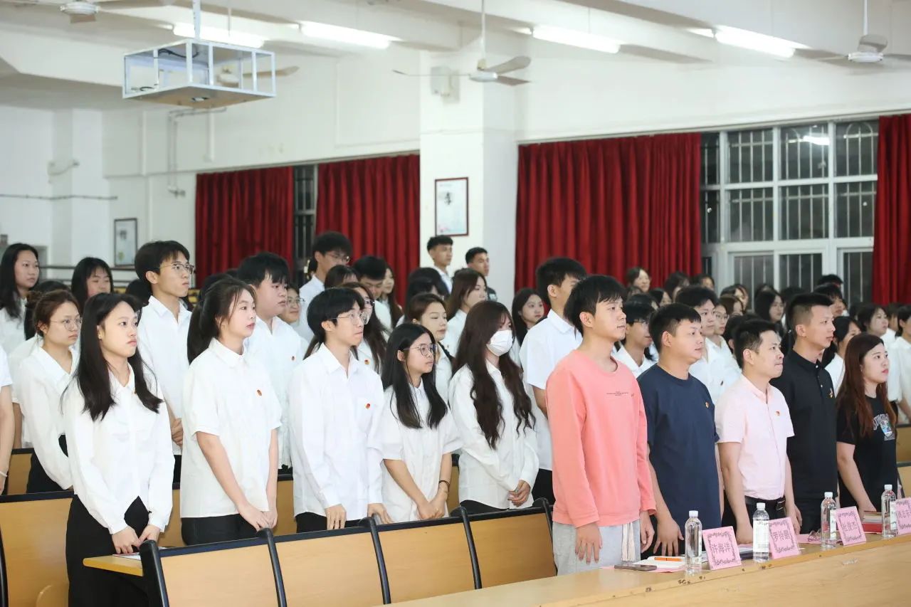9e7d8cb18dca8cdc02e2c9547a80bbb2.jpg