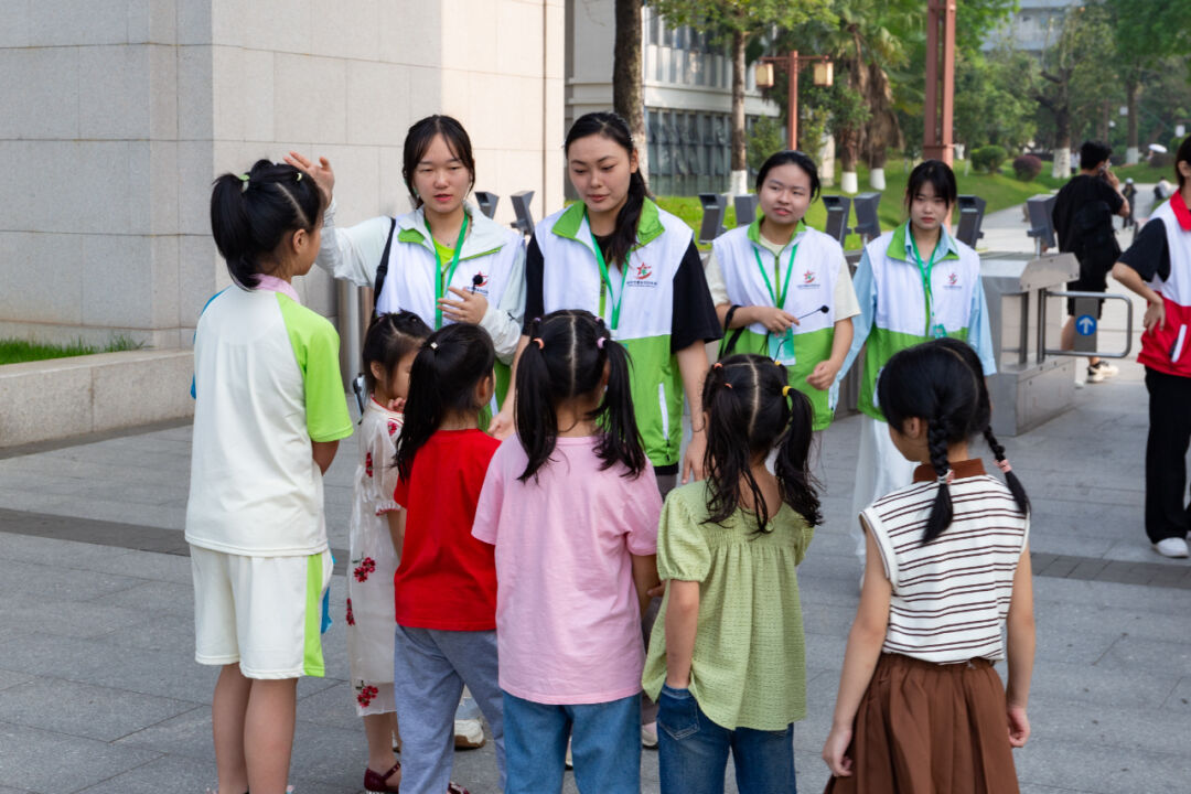 1715952164640089413.jpg 1715952164640089413.jpg