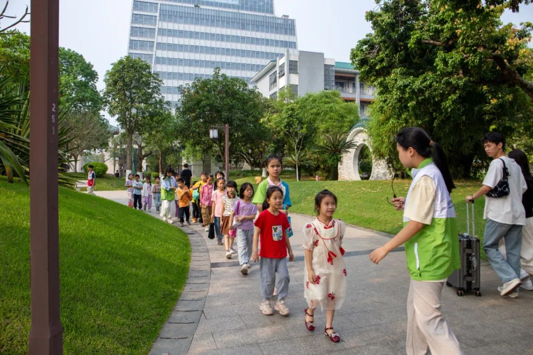 1715952206106084862.jpg 1715952206106084862.jpg