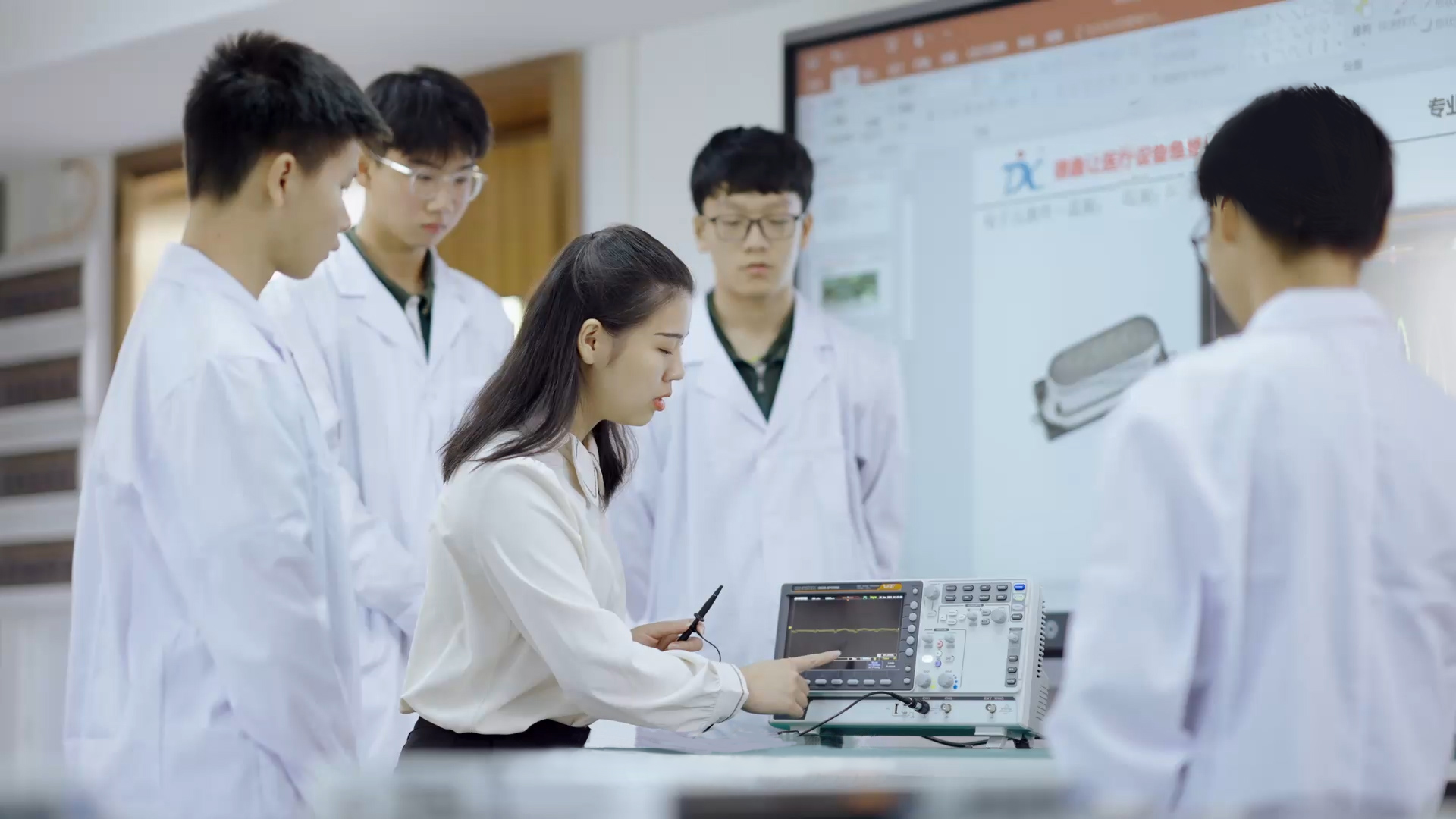 智能医疗装备技术.jpg