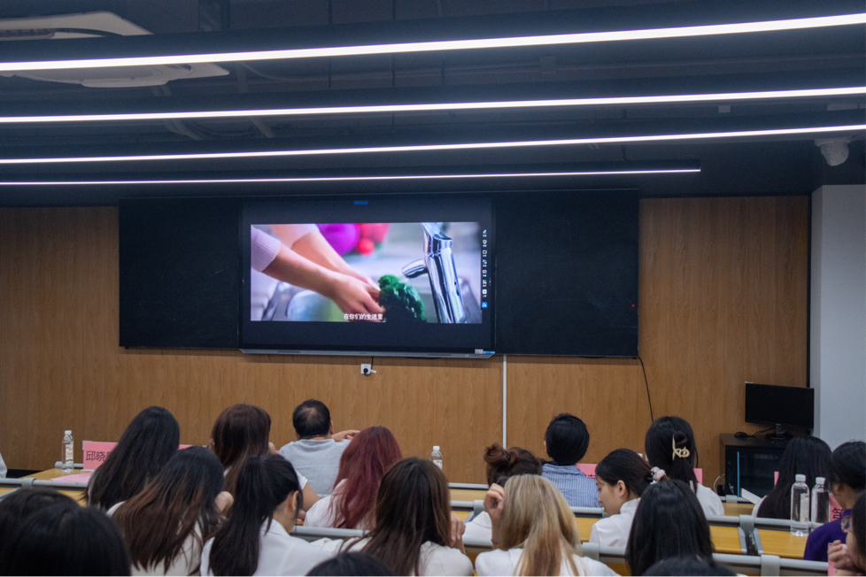 1745719790436045868.png 4.png