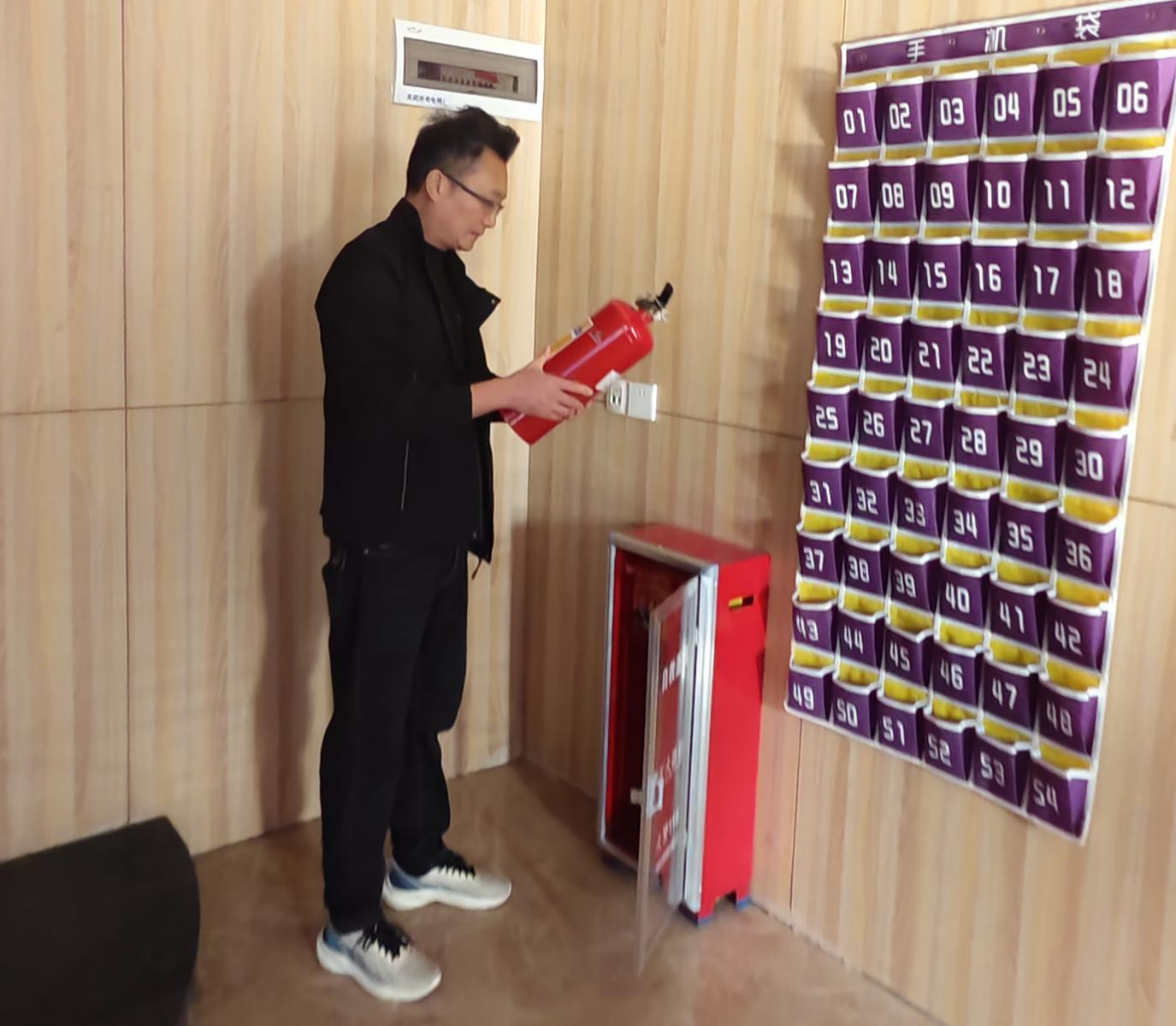 1745828532809050726.png 图片2.png