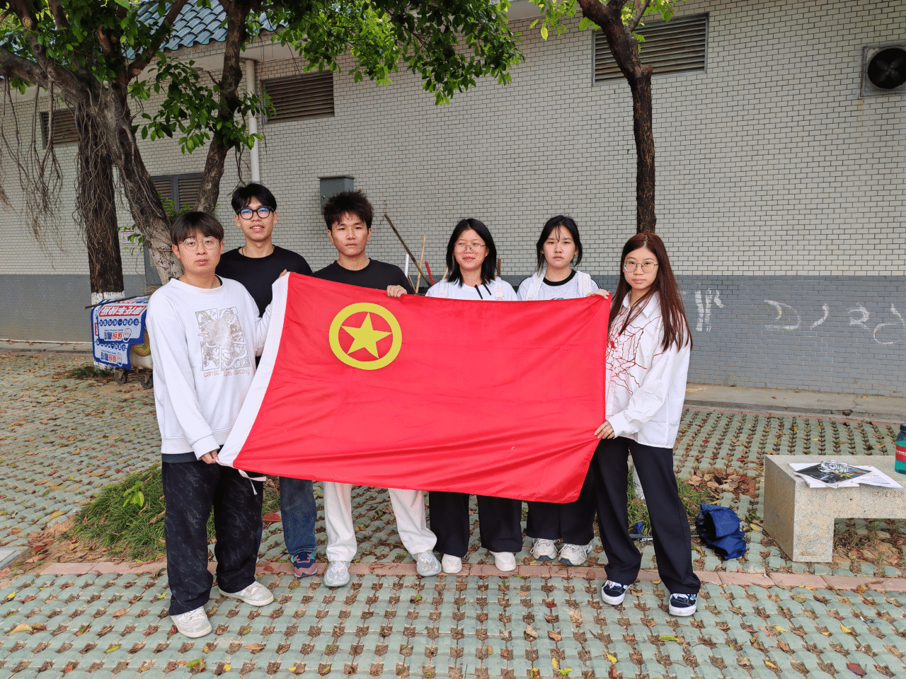 1747929039337044519.png 1747929039337044519.png