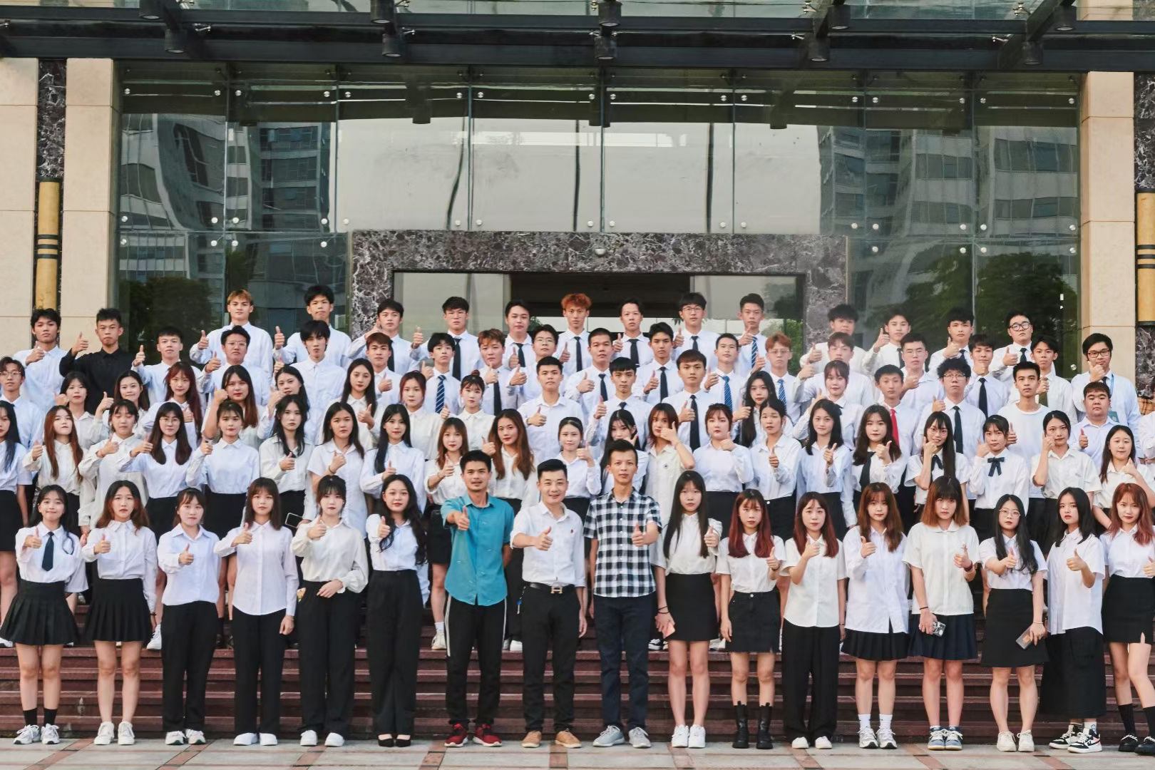 1753582427985059657.png 1753582427985059657.png