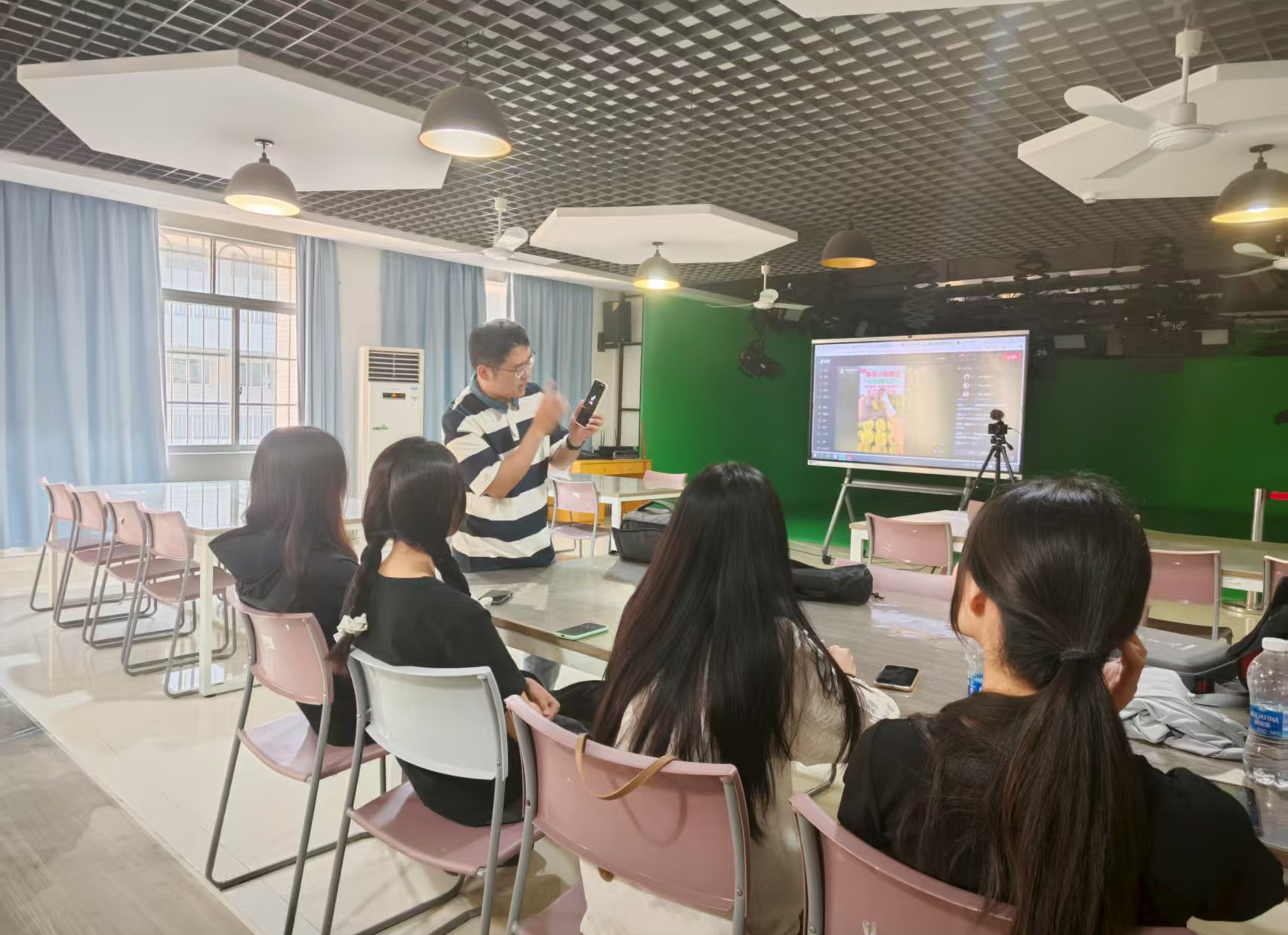 1753583624082043283.png 1753583624082043283.png