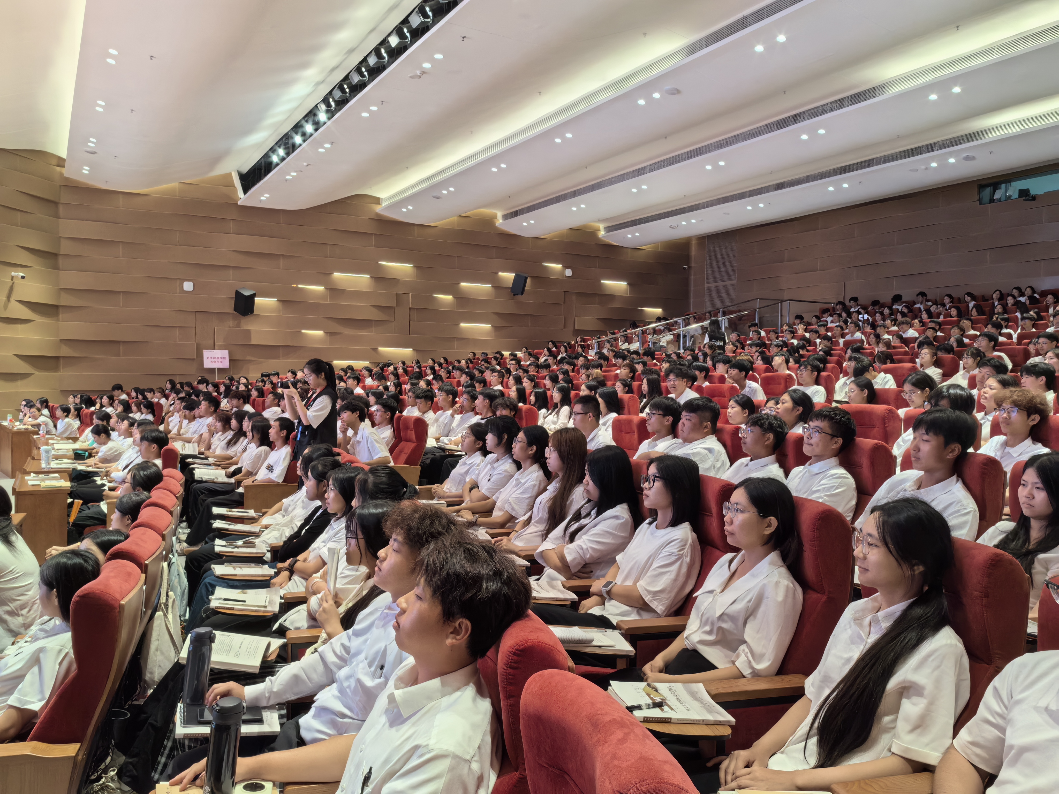 1758163213434000118.png 图片4.png