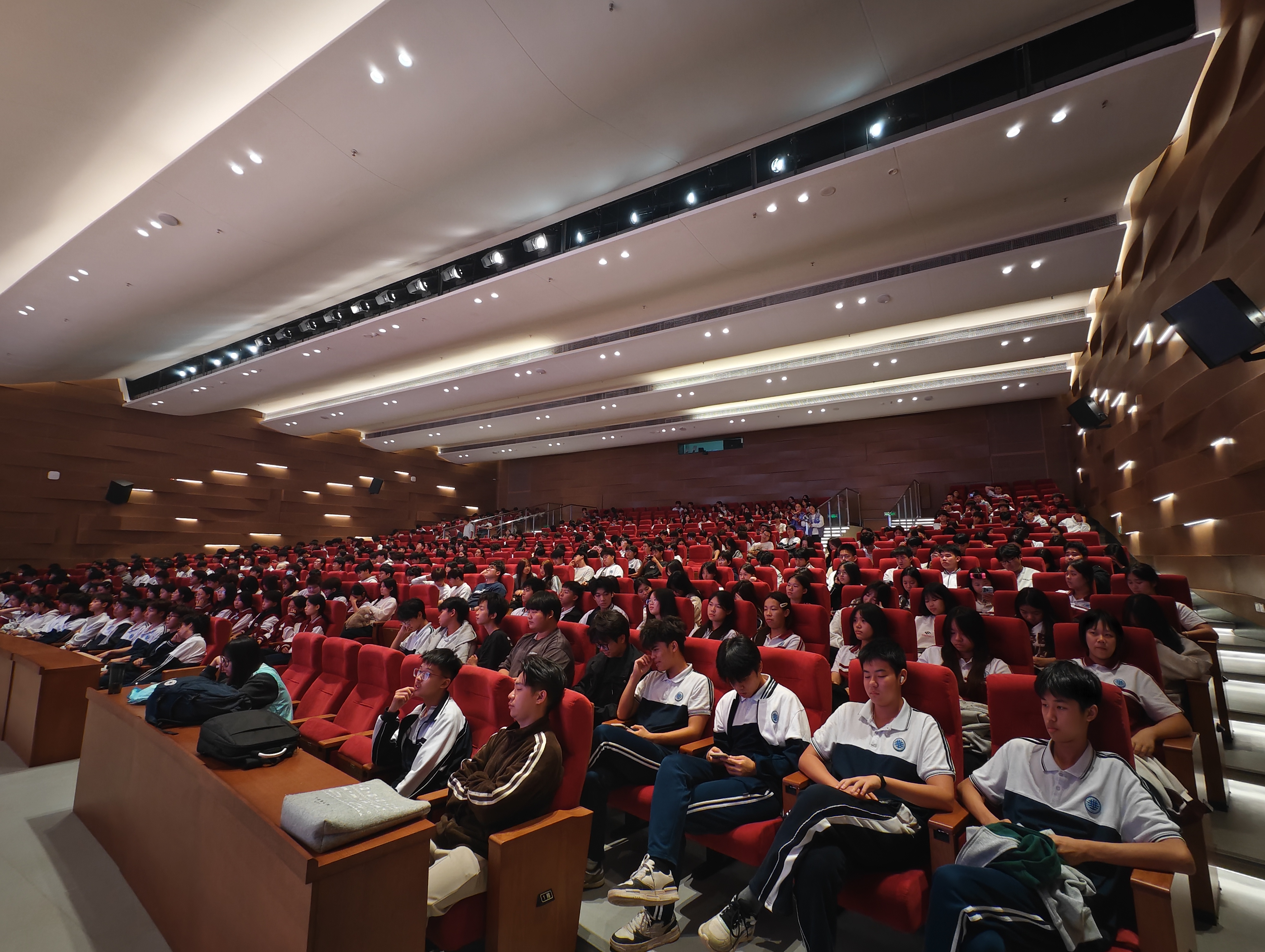 1762408646363052618.jpg 微信图片_20251106102319_166_164.jpg