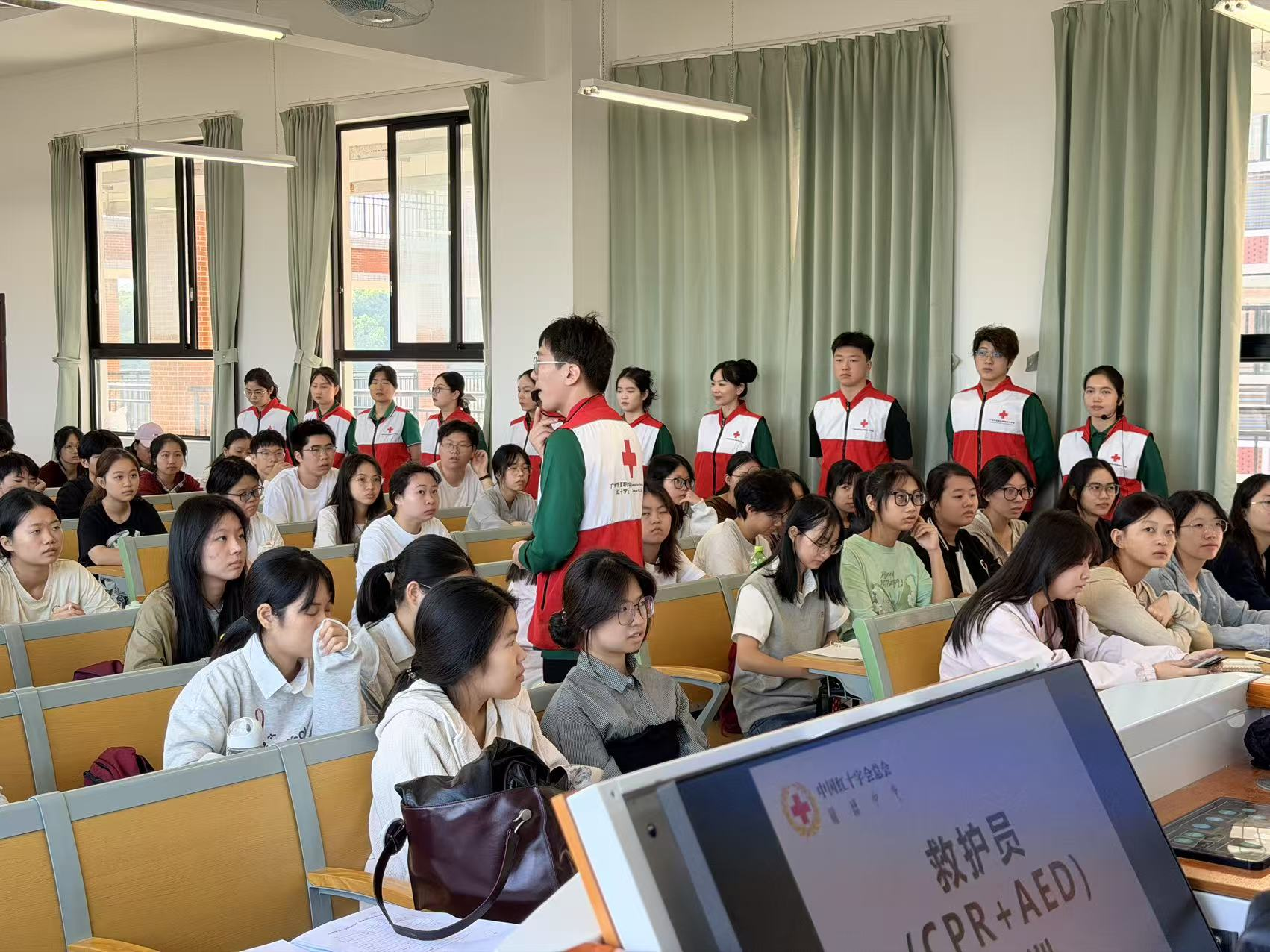 1764550305821004417.png 图片1.png