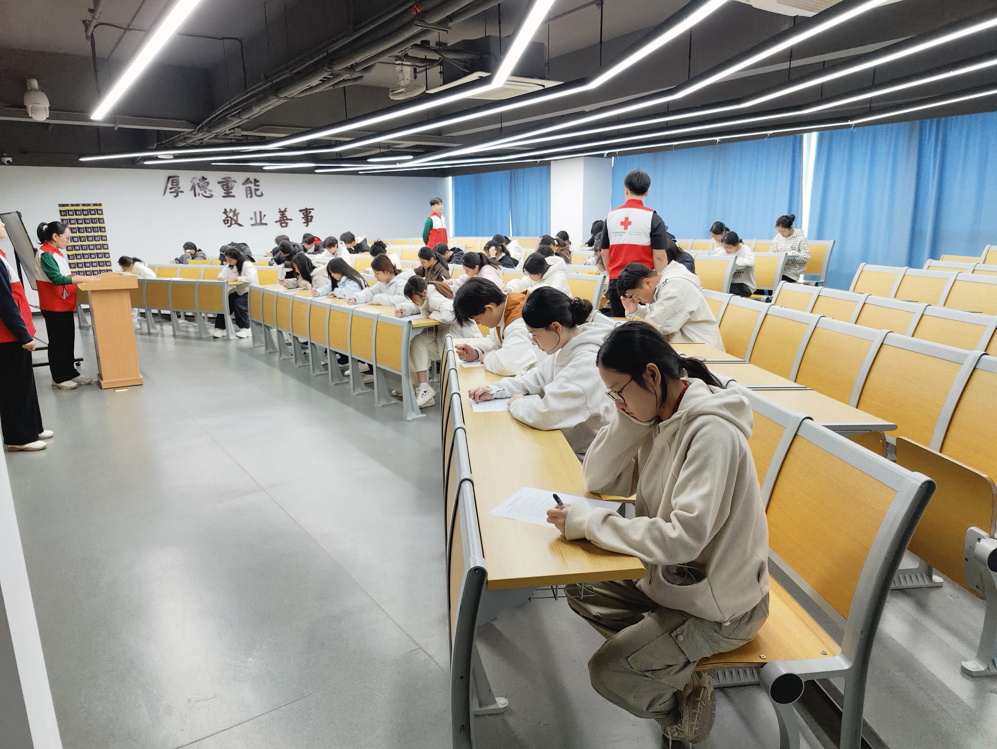 1765846745258002835.jpg IMG20251214122619.jpg