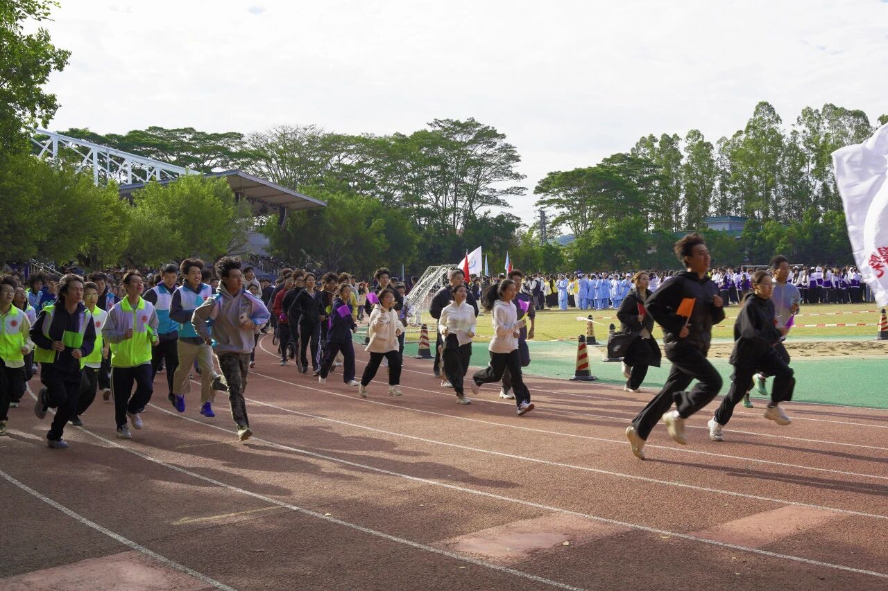 1765892684781069873.jpg 1765892684781069873.jpg