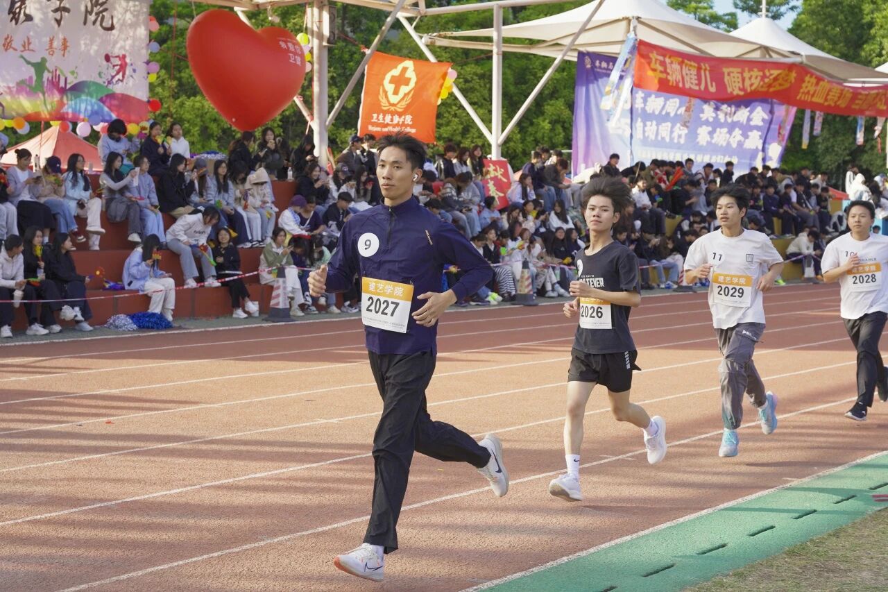 1765892686348076513.jpg 1765892686348076513.jpg