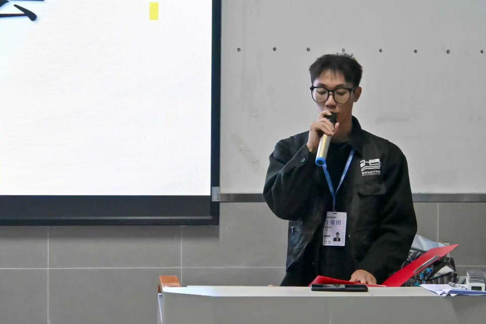 1765983757513076721.jpg 1765983757513076721.jpg