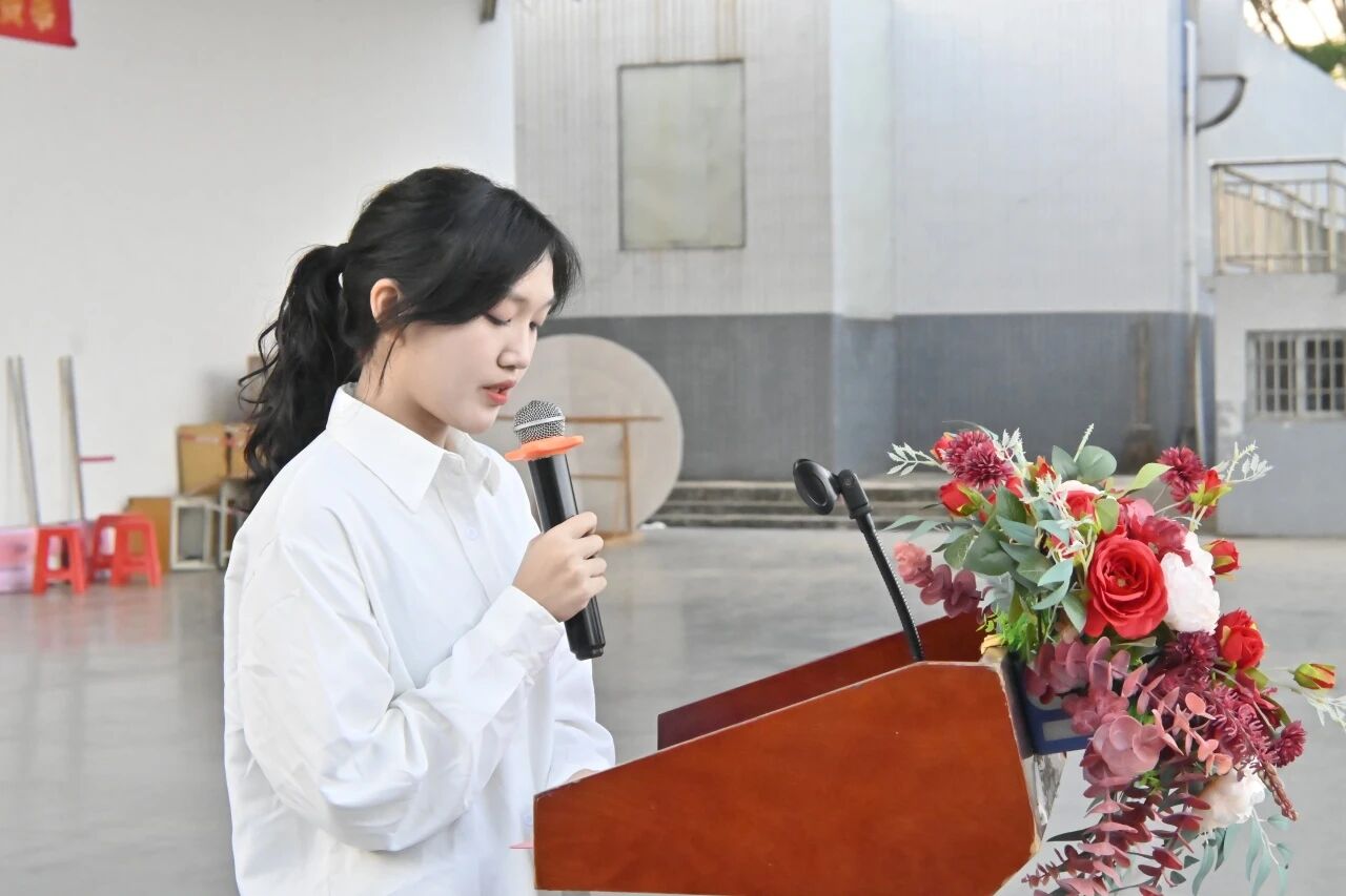 1765984628303082620.jpg 1765984628303082620.jpg