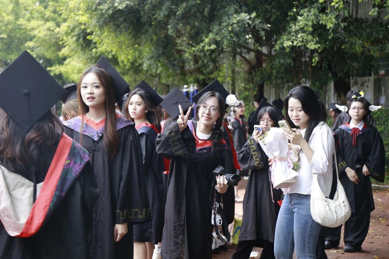 8cfcc46872d0e680e51e1d495fcd71c2.jpg